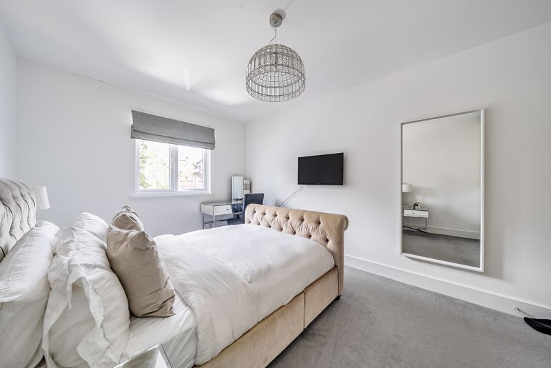 Bedroom- click for photo gallery